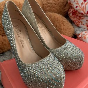 Sparkling, diamond prom heels